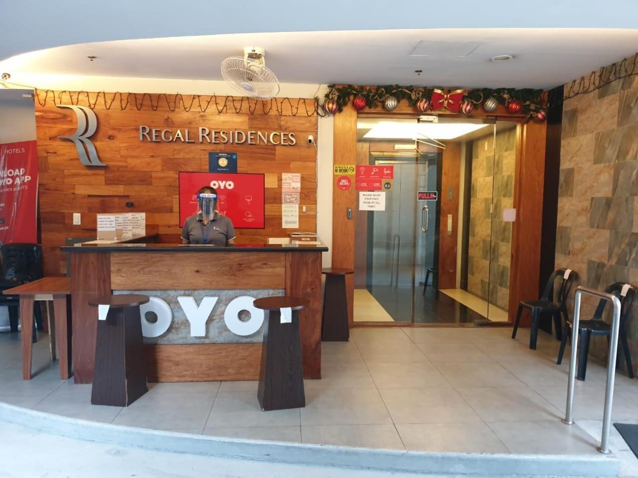Oyo 136 Regal Residences Quezon City Kültér fotó